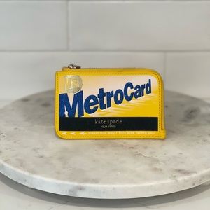 On A Roll Zip Cardholder